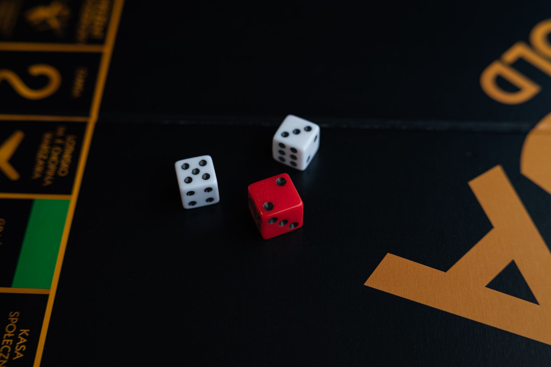 Analóg élmények 2.0: Így készíts saját fizikai loot boxokat a társasjáték estjeidhez, amikkel új szintre emelheted a baráti összejöveteleket?