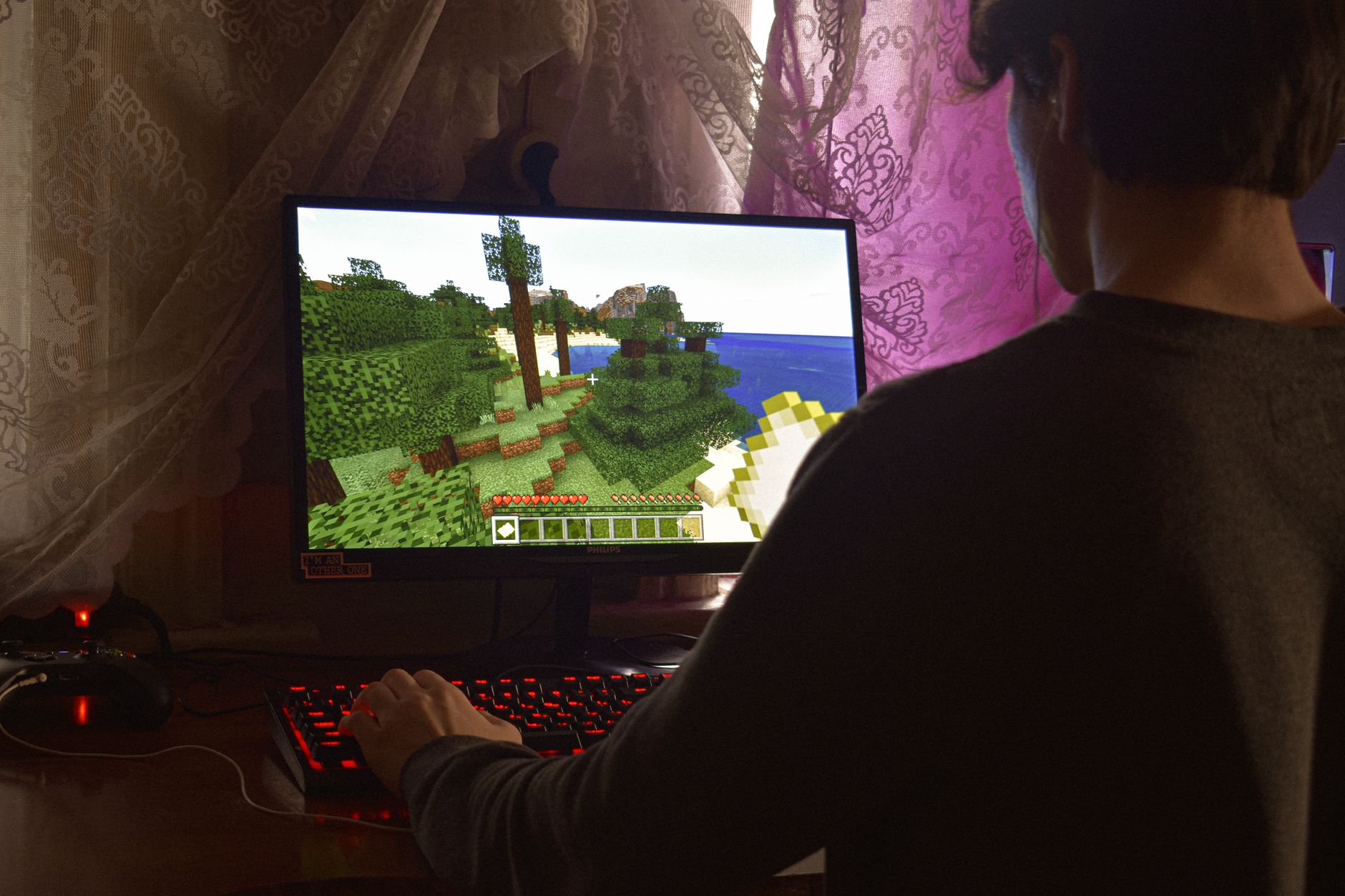 Digitális „időhurok”: Így használd a szándékos lassítást, hogy a legpörgősebb játékokban is te urald a pályát