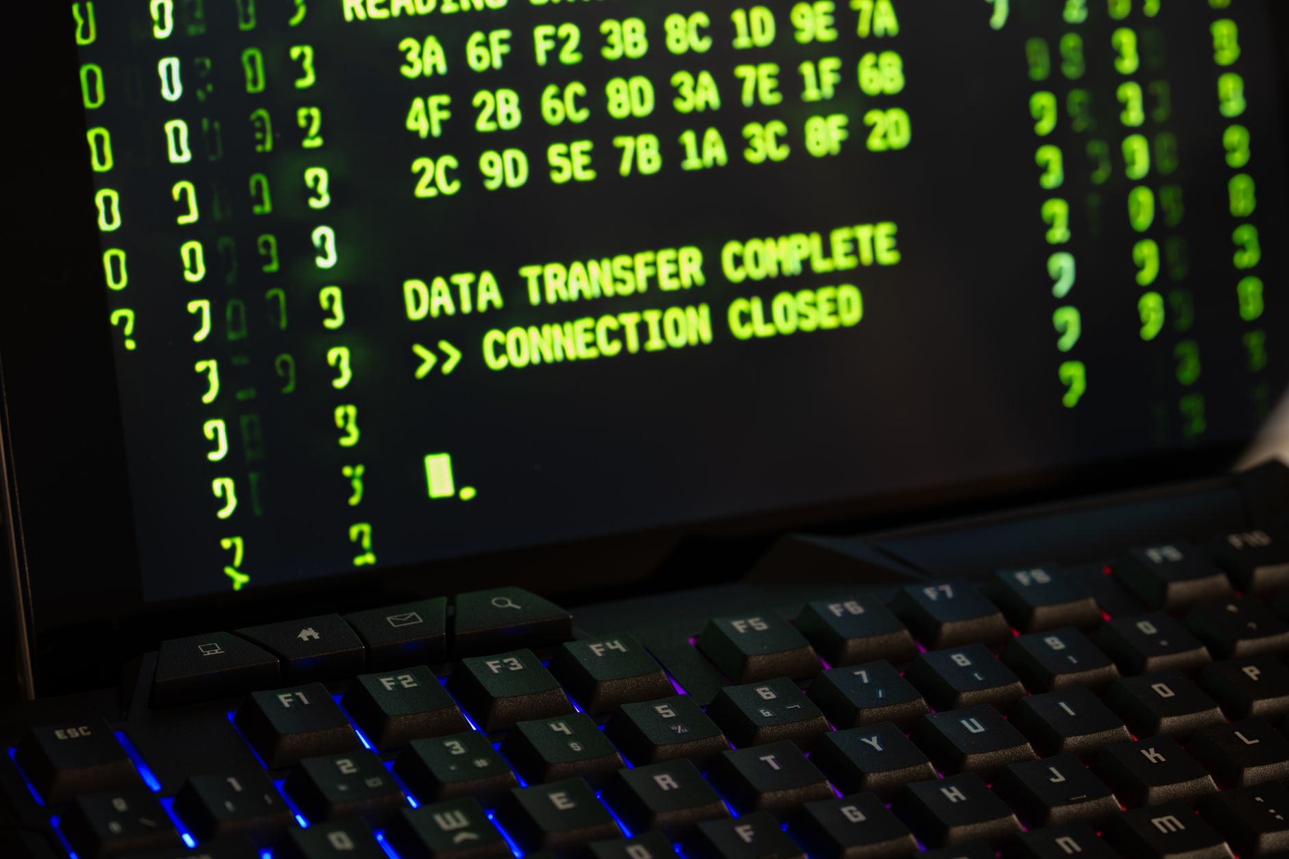 Digitális önvédelem a kibertérben: Így készítsd fel a saját életedet egy totális blackoutra, ha holnap lekapcsolnák az internetet