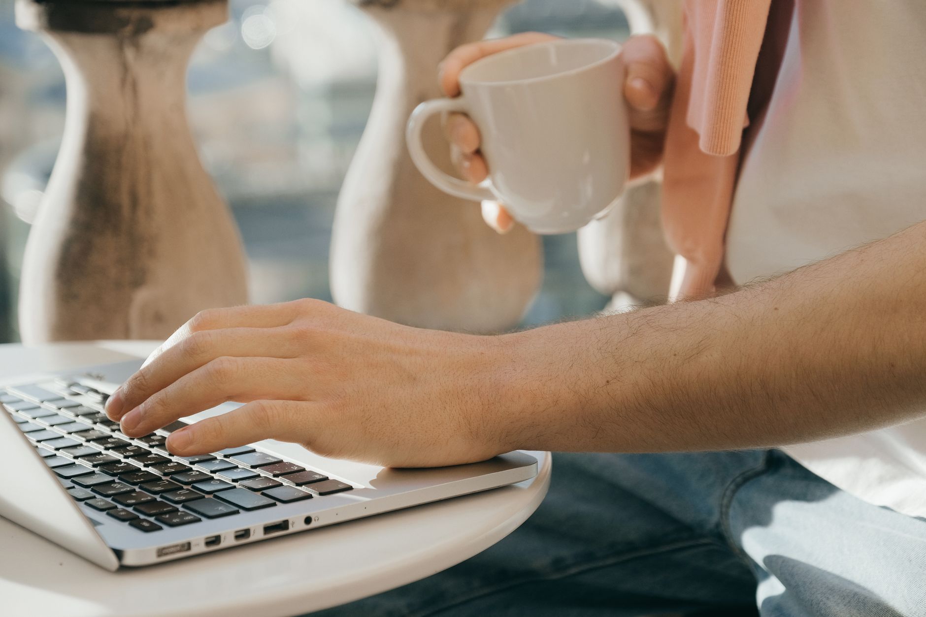 Digitális régészet a net bugyraiban: Így találhatod meg az elveszett 2000-es évekbeli weboldalakat és rejtett online közösségeket
