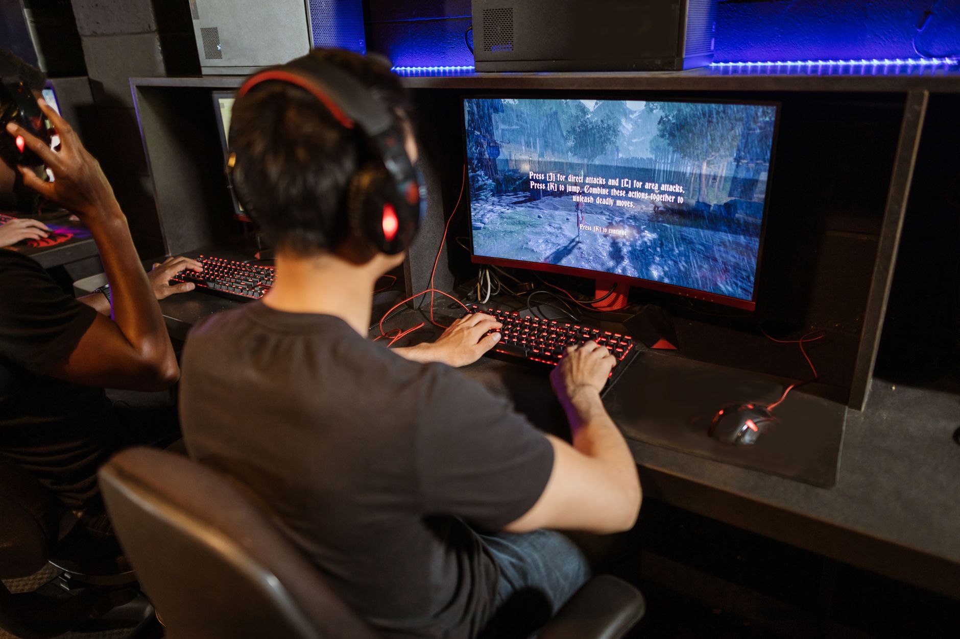 Okosotthon gamer-kuckó 100 ezer forint alatt: Profi technológiai trükkök az élmény növeléséhez