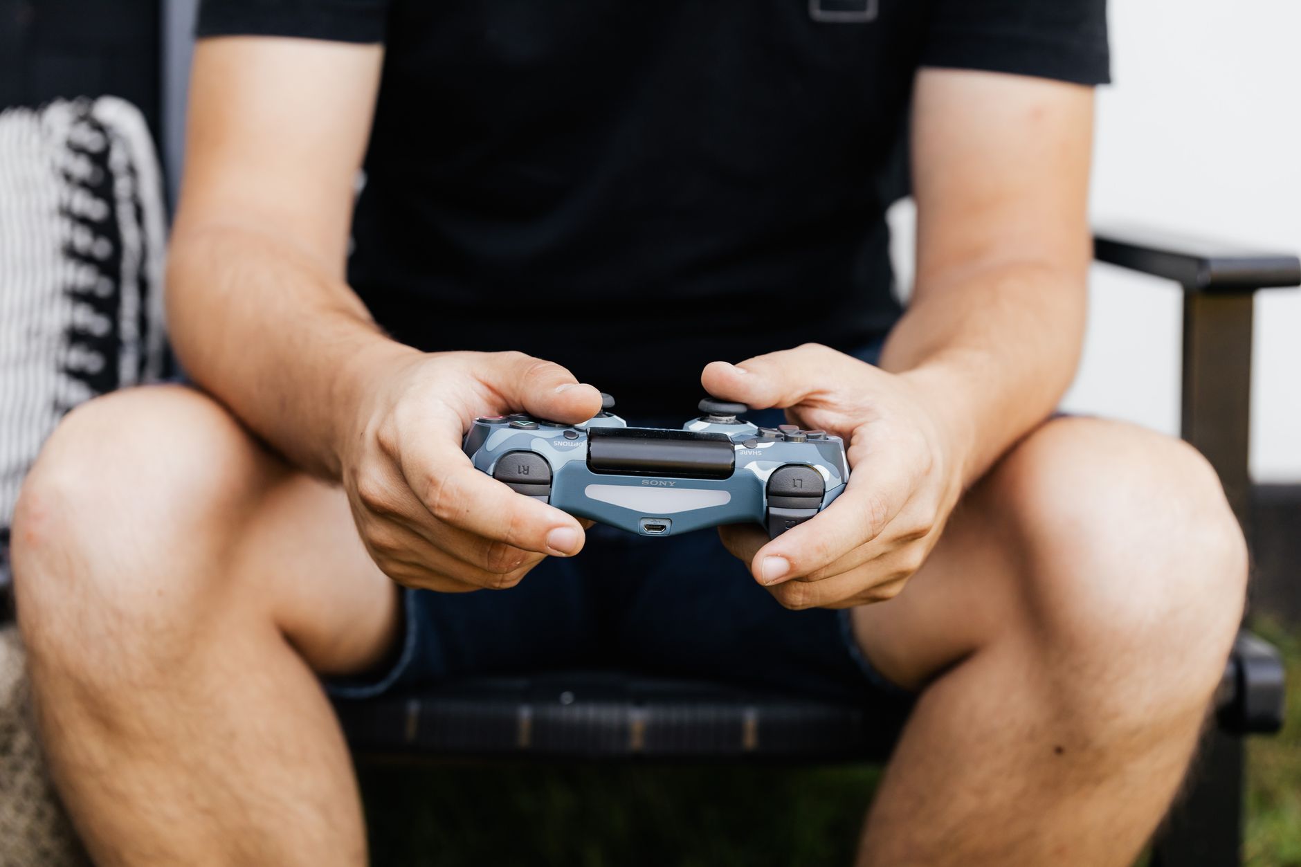 Retro konzolok a zsebedben: Így alakítsd át az okostelefonod a nosztalgia igazi gépévé fillérekből